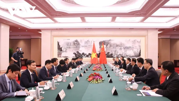 Việt Nam - Trung Quốc tăng cường hợp tác quốc phòng, phòng chống tội phạm - Ảnh 3. Việt Nam - Trung Quốc tăng cường hợp tác quốc phòng, phòng chống tội phạm - Ảnh 3.