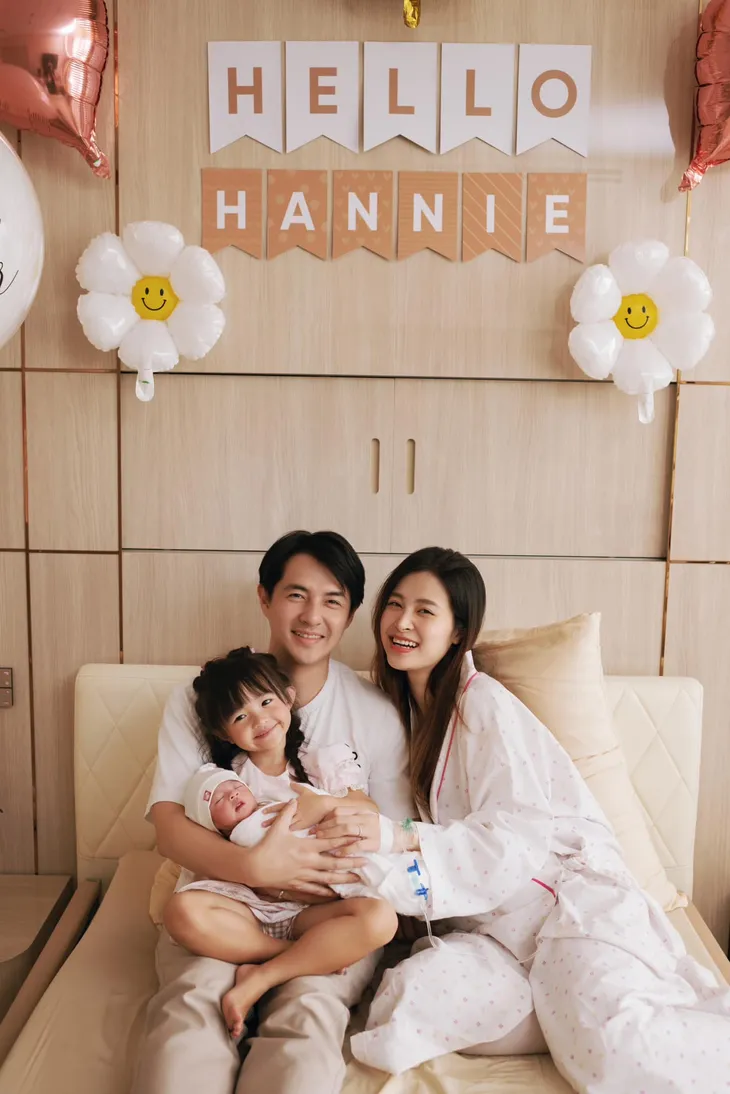 Đông Nhi chào đón bé gái thứ 2 - Ảnh 1. Đông Nhi chào đón bé gái thứ 2 - Ảnh 1.