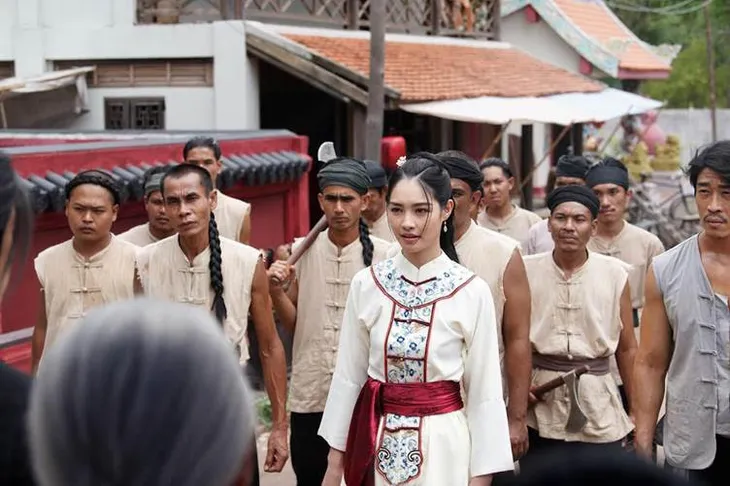 Tiểu Son Ye Jin Thái Lan tái ngộ người hâm mộ Việt trong phim Xuyên không cải mệnh gia tộc - Ảnh 5. Tiểu Son Ye Jin Thái Lan tái ngộ người hâm mộ Việt trong phim Xuyên không cải mệnh gia tộc - Ảnh 5.