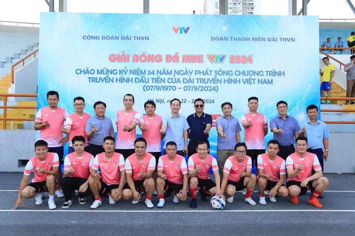 Những khoảnh khắc ấn tượng tại Giải bóng đá mini VTV 2024 - Ảnh 5. Những khoảnh khắc ấn tượng tại Giải bóng đá mini VTV 2024 - Ảnh 5.