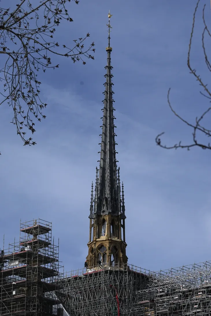 Nhà thờ Đức Bà Paris đã được phục dựng như thế nào? - Ảnh 4. Nhà thờ Đức Bà Paris đã được phục dựng như thế nào? - Ảnh 4.