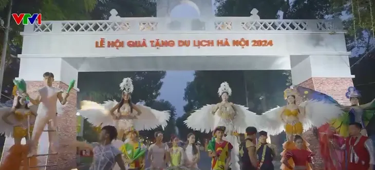 Lễ hội Quà tặng du lịch Hà Nội 2024: Thức quà Hà Nội - Ảnh 1. Lễ hội Quà tặng du lịch Hà Nội 2024: Thức quà Hà Nội - Ảnh 1.