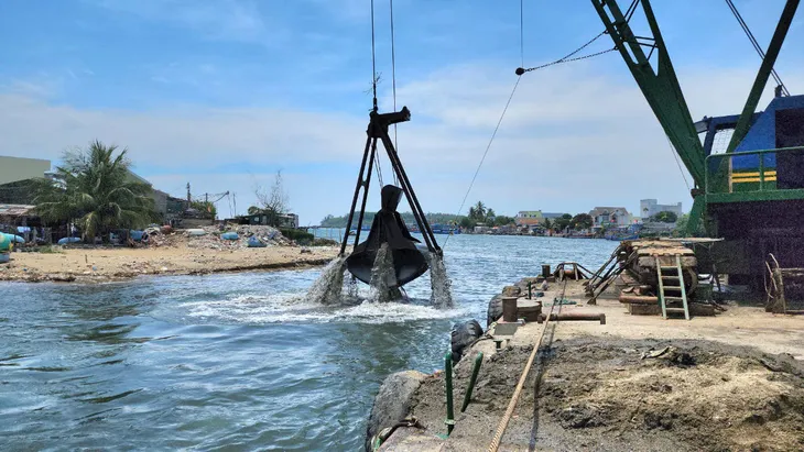 Nạo vét khơi thông luồng cảng Sa Kỳ - Ảnh 1. Nạo vét khơi thông luồng cảng Sa Kỳ - Ảnh 1.
