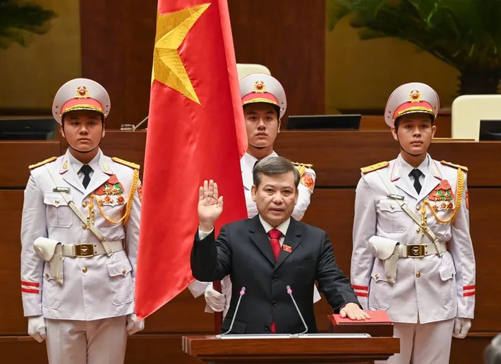 Ông Lê Minh Trí được bầu làm Chánh án Tòa án nhân dân tối cao - Ảnh 1. Ông Lê Minh Trí được bầu làm Chánh án Tòa án nhân dân tối cao - Ảnh 1.