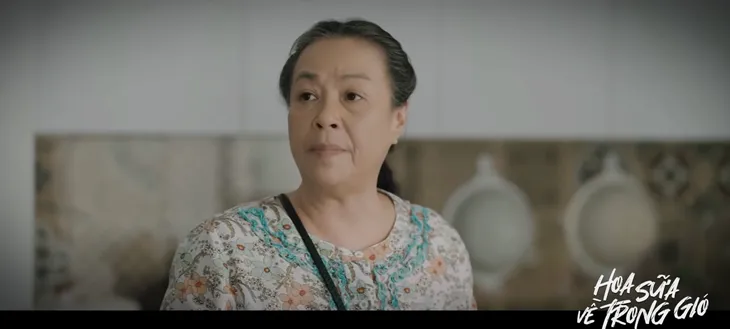 Hoa sữa về trong gió - Tập 1: Bà Trúc không dám can dự vào chuyện của con cái - Ảnh 3. Hoa sữa về trong gió - Tập 1: Bà Trúc không dám can dự vào chuyện của con cái - Ảnh 3.