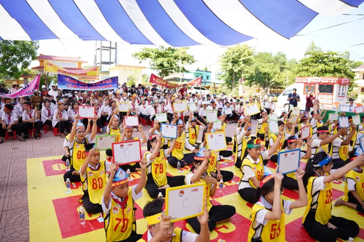 Sôi nổi cuộc thi Rung chuông vàng về phòng chống thiên tai tại Quảng Bình - Ảnh 5.
