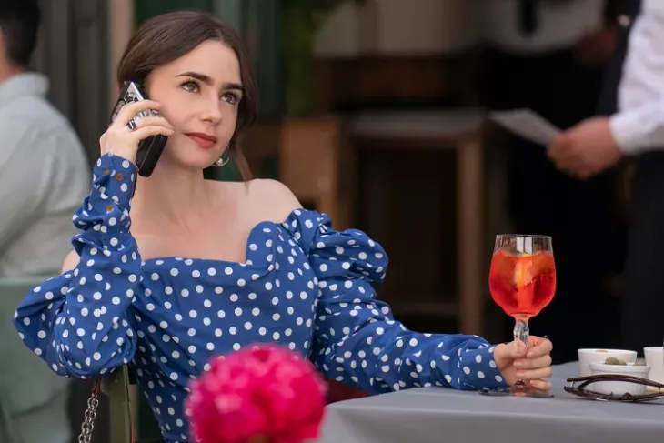 Khi Emily rời Paris - Ảnh 2. Khi Emily rời Paris - Ảnh 2.