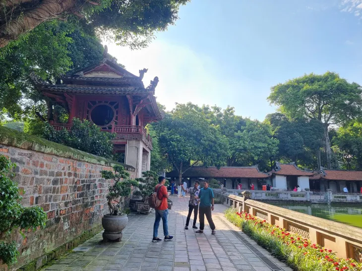 Du lịch bước vào “mùa vàng” đón khách quốc tế - Ảnh 1. Du lịch bước vào “mùa vàng” đón khách quốc tế - Ảnh 1.