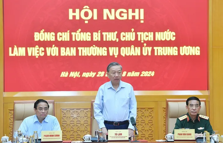 Xây dựng Quân đội vững mạnh về chính trị, Đảng bộ Quân đội trong sạch, gương mẫu - Ảnh 1. Xây dựng Quân đội vững mạnh về chính trị, Đảng bộ Quân đội trong sạch, gương mẫu - Ảnh 1.