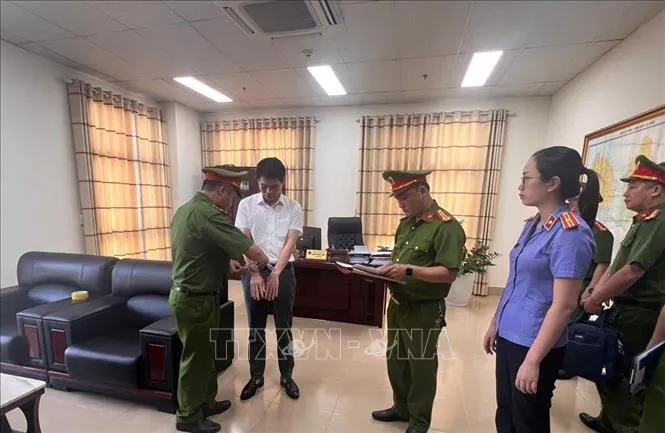 Khởi tố, bắt tạm giam Phó Giám đốc Sở Công thương tỉnh Lai Châu vì nhận hối lộ - Ảnh 1. Khởi tố, bắt tạm giam Phó Giám đốc Sở Công thương tỉnh Lai Châu vì nhận hối lộ - Ảnh 1.