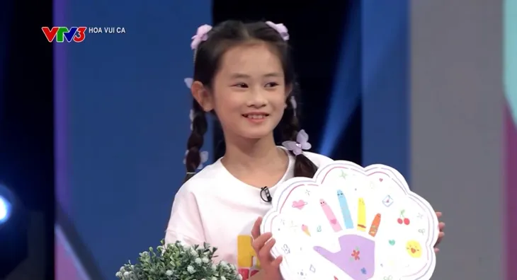 Hoa vui ca: Tạo đạo cụ hình bàn tay dễ thương - Ảnh 3. Hoa vui ca: Tạo đạo cụ hình bàn tay dễ thương - Ảnh 3.