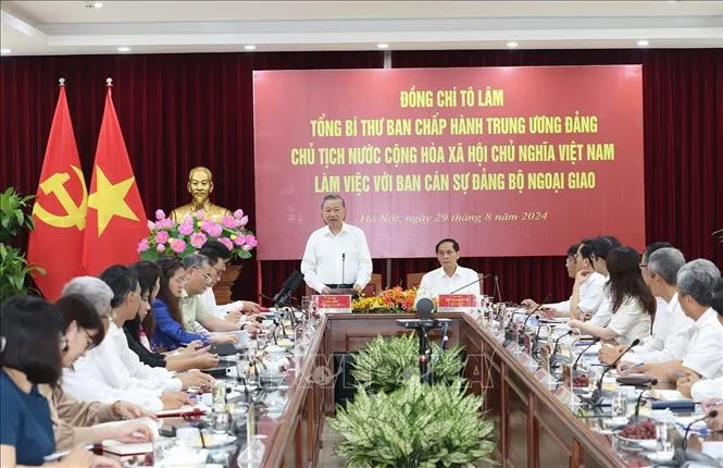Tổng Bí thư, Chủ tịch nước Tô Lâm làm việc với Ban cán sự Đảng Bộ Ngoại giao - Ảnh 2. Tổng Bí thư, Chủ tịch nước Tô Lâm làm việc với Ban cán sự Đảng Bộ Ngoại giao - Ảnh 2.