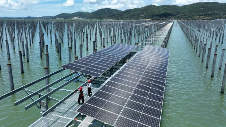Trung Quốc công bố Sách Trắng về chuyển đổi năng lượng - Ảnh 1. Trung Quốc công bố Sách Trắng về chuyển đổi năng lượng - Ảnh 1.