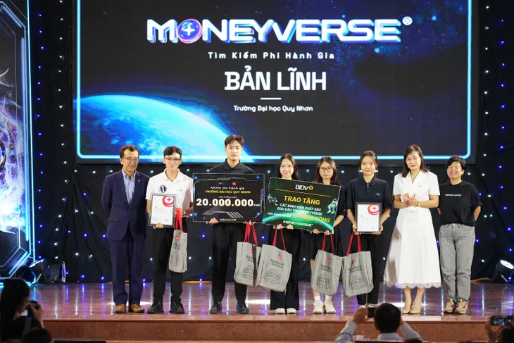 Vòng loại The Moneyverse (Vũ trụ Đồng tiền) “cập bến” tại Quy Nhơn - Ảnh 15. Vòng loại The Moneyverse (Vũ trụ Đồng tiền) “cập bến” tại Quy Nhơn - Ảnh 15.
