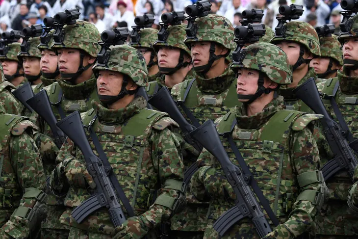 Nhật Bản ứng phó tình trạng khó tuyển binh sĩ - Ảnh 1. Nhật Bản ứng phó tình trạng khó tuyển binh sĩ - Ảnh 1.