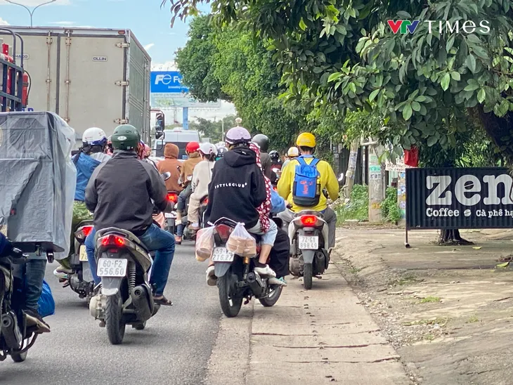 Đồng Nai: Ùn tắc cục bộ ngày cuối kỳ nghỉ lễ 2/9 - Ảnh 2. Đồng Nai: Ùn tắc cục bộ ngày cuối kỳ nghỉ lễ 2/9 - Ảnh 2.