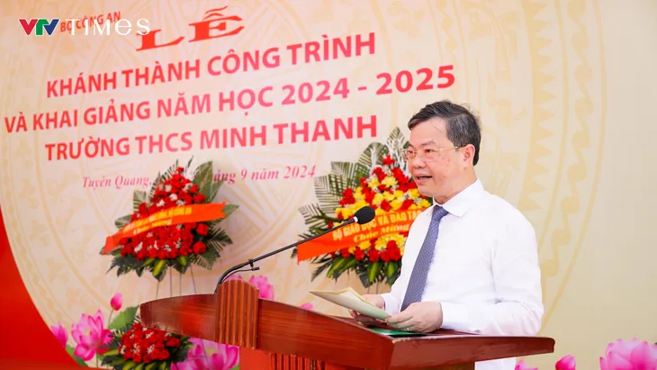 Bộ trưởng Bộ Công an dự Lễ khai giảng năm học mới tại Tuyên Quang - Ảnh 7. Bộ trưởng Bộ Công an dự Lễ khai giảng năm học mới tại Tuyên Quang - Ảnh 7.