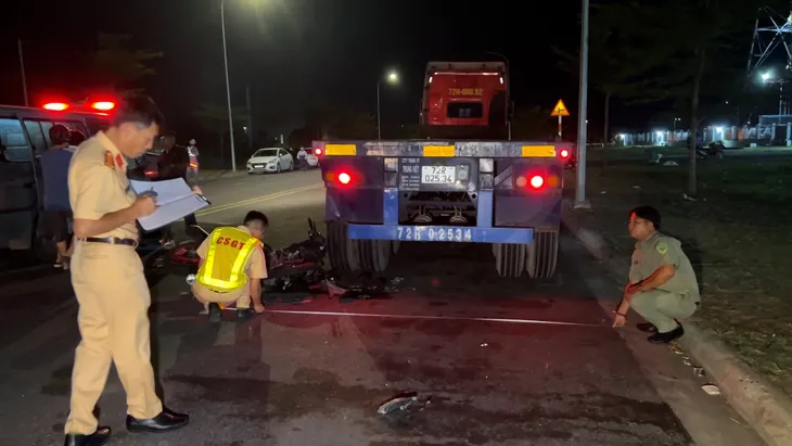 Bà Rịa - Vũng Tàu: Hạn chế tai nạn giao thông liên quan xe tải, xe container - Ảnh 2.