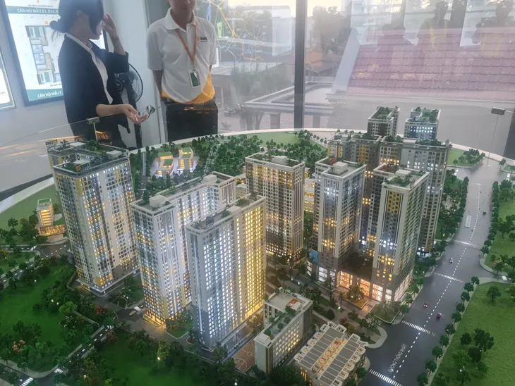 Luật Nhà ở 2023 giảm thiểu rủi ro cho người mua nhà - Ảnh 1. Luật Nhà ở 2023 giảm thiểu rủi ro cho người mua nhà - Ảnh 1.