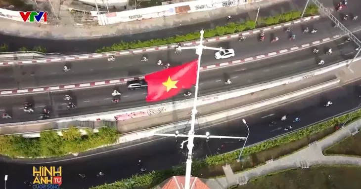 Những điều ít biết về cột cờ Thủ Ngữ - di tích bên sông Sài Gòn - Ảnh 1. Những điều ít biết về cột cờ Thủ Ngữ - di tích bên sông Sài Gòn - Ảnh 1.