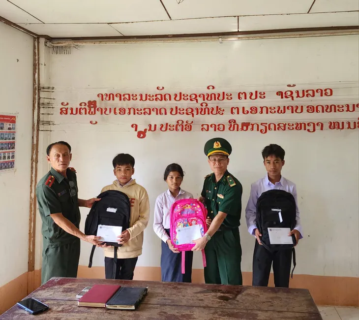 Ước mơ thành sự thật của con nuôi đồn biên phòng Quảng Bình - Ảnh 11. Ước mơ thành sự thật của con nuôi đồn biên phòng Quảng Bình - Ảnh 11.