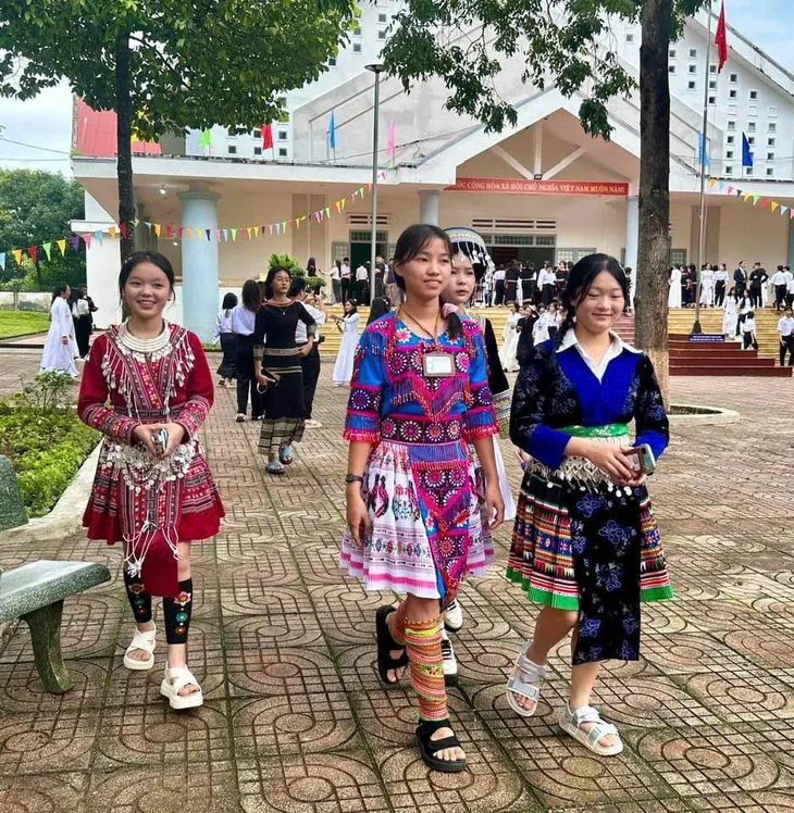 Học sinh Tây Nguyên đón năm học mới xảy ra động đất lớn - Ảnh 1. Học sinh Tây Nguyên đón năm học mới xảy ra động đất lớn - Ảnh 1.