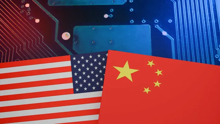 Mỹ siết chặt kiểm soát xuất khẩu chip - Ảnh 1. Mỹ siết chặt kiểm soát xuất khẩu chip - Ảnh 1.