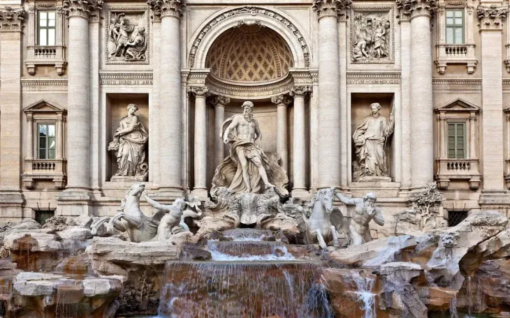 Italy hạn chế du khách đến đài phun nước nổi tiếng Trevi - Ảnh 1. Italy hạn chế du khách đến đài phun nước nổi tiếng Trevi - Ảnh 1.