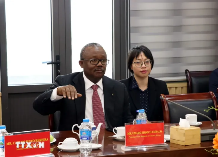Tổng thống Guinea-Bissau thăm Viện Cây lương thực và Cây thực phẩm tại Hải Dương - Ảnh 2. Tổng thống Guinea-Bissau thăm Viện Cây lương thực và Cây thực phẩm tại Hải Dương - Ảnh 2.