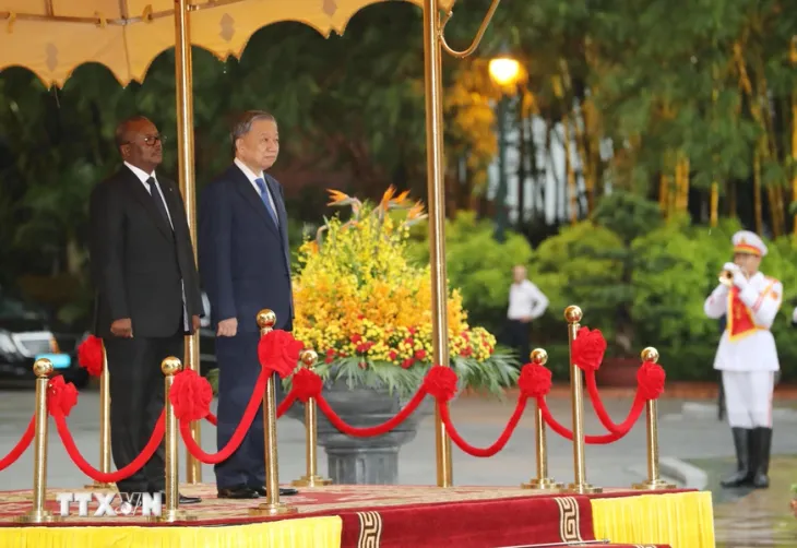 Tổng Bí thư, Chủ tịch nước Tô Lâm chủ trì lễ đón chính thức Tổng thống Guinea-Bissau - Ảnh 3. Tổng Bí thư, Chủ tịch nước Tô Lâm chủ trì lễ đón chính thức Tổng thống Guinea-Bissau - Ảnh 3.