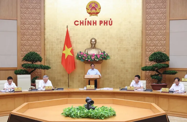 Thủ tướng: Tiếp tục ưu tiên thúc đẩy tăng trưởng bù lại những năm đại dịch COVID-19 - Ảnh 1. Thủ tướng: Tiếp tục ưu tiên thúc đẩy tăng trưởng bù lại những năm đại dịch COVID-19 - Ảnh 1.