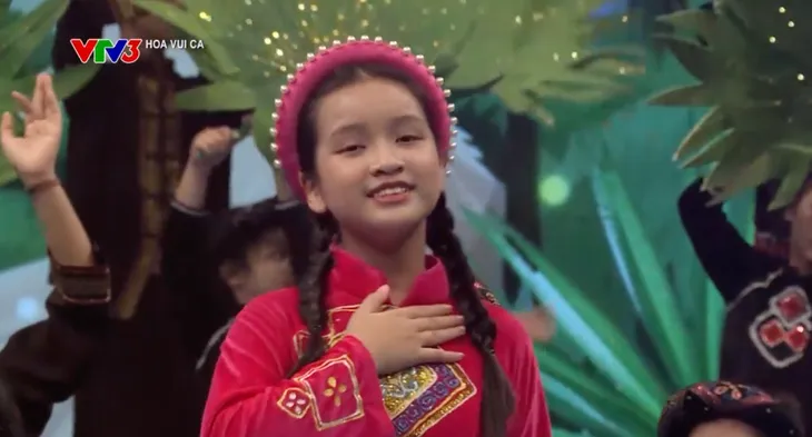 Hoa vui ca: Màn trình diễn Đi học công phu của các tài năng nhí - Ảnh 3. Hoa vui ca: Màn trình diễn Đi học công phu của các tài năng nhí - Ảnh 3.