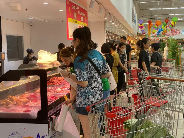 Khắc phục sự cố, ổn định thị trường các địa phương tâm bão - Ảnh 5. Khắc phục sự cố, ổn định thị trường các địa phương tâm bão - Ảnh 5.