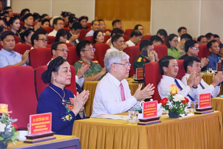 Tuyên Quang: Đặt mục tiêu đến năm 2029 tỷ lệ hộ nghèo dân tộc thiểu số giảm xuống dưới 10% - Ảnh 1. Tuyên Quang: Đặt mục tiêu đến năm 2029 tỷ lệ hộ nghèo dân tộc thiểu số giảm xuống dưới 10% - Ảnh 1.