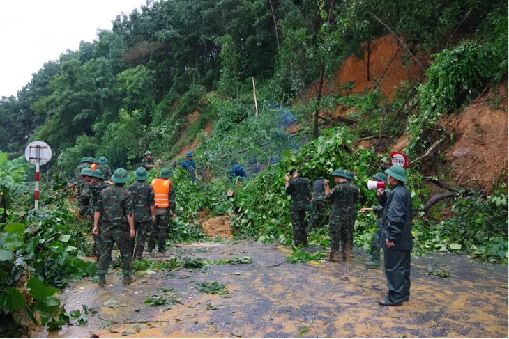 Sư đoàn 346, Quân khu 1 – Những người hùng tại tâm lũ Thái Nguyên - Ảnh 2. Sư đoàn 346, Quân khu 1 – Những người hùng tại tâm lũ Thái Nguyên - Ảnh 2.