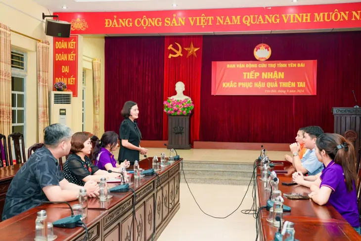 Thẩm mỹ Hoàng Tuấn chung tay tiếp sức cho đồng bào vùng lũ miền Bắc vượt qua bão lũ - Ảnh 4. Thẩm mỹ Hoàng Tuấn chung tay tiếp sức cho đồng bào vùng lũ miền Bắc vượt qua bão lũ - Ảnh 4.