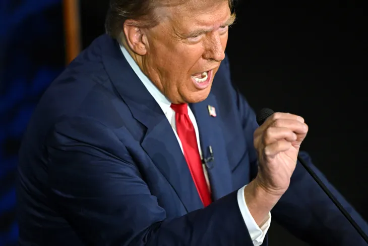 Hơn 67 triệu người theo dõi cuộc tranh luận giữa ông Trump và bà Harris - Ảnh 2.