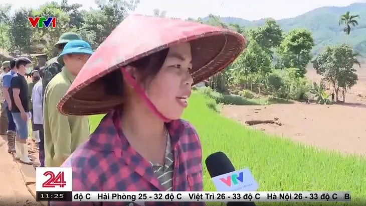 Giây phút bàng hoàng của một trong 8 người dân may mắn chạy thoát khỏi vụ sạt lở Làng Nủ - Ảnh 1.