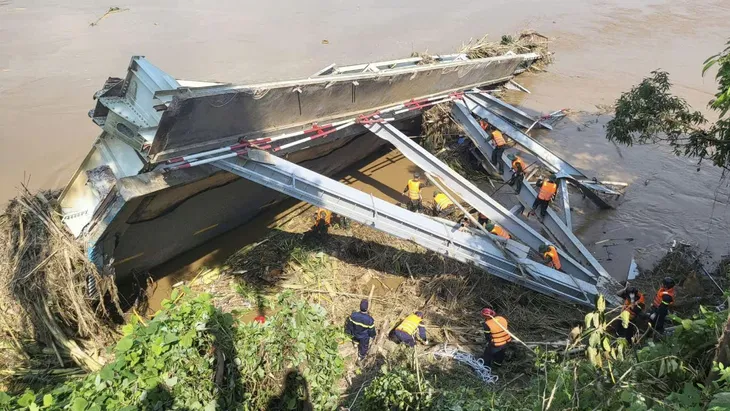 Phú Thọ: Dự kiến xây dựng cầu mới thay thế cầu Phong Châu với mức đầu tư 865 tỷ đồng - Ảnh 1. Phú Thọ: Dự kiến xây dựng cầu mới thay thế cầu Phong Châu với mức đầu tư 865 tỷ đồng - Ảnh 1.