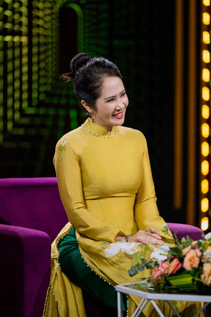 Phía sau màn nhung: Cao Nguyệt Hằng từng bị NSND Lê Hùng mắng té tát - Ảnh 1. Phía sau màn nhung: Cao Nguyệt Hằng từng bị NSND Lê Hùng mắng té tát - Ảnh 1.