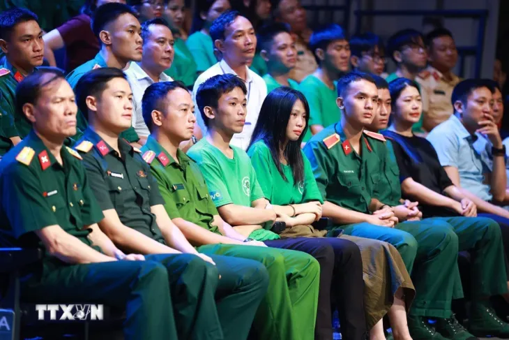 Thủ tướng Phạm Minh Chính dự Chương trình Điểm tựa Việt Nam - Ảnh 5. Thủ tướng Phạm Minh Chính dự Chương trình Điểm tựa Việt Nam - Ảnh 5.