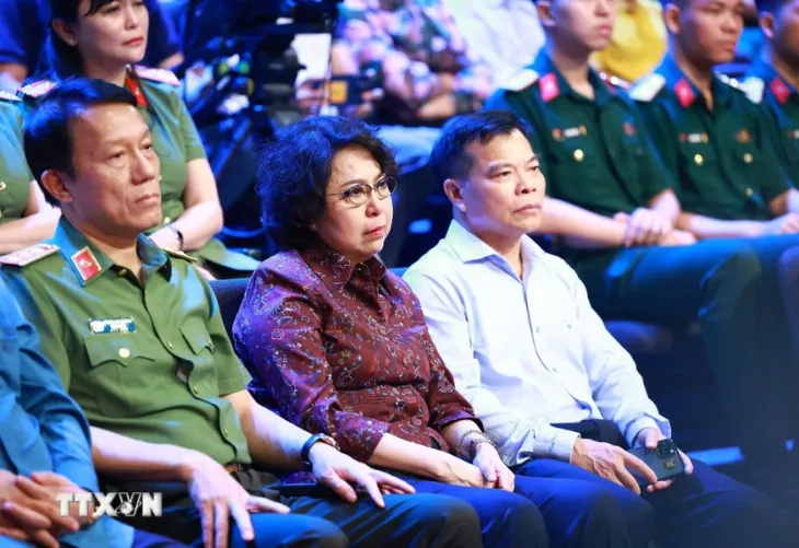 Thủ tướng Phạm Minh Chính dự Chương trình Điểm tựa Việt Nam - Ảnh 8. Thủ tướng Phạm Minh Chính dự Chương trình Điểm tựa Việt Nam - Ảnh 8.