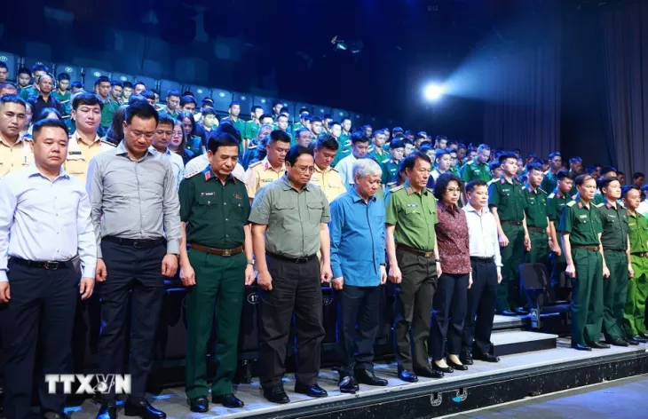 Thủ tướng Phạm Minh Chính dự Chương trình Điểm tựa Việt Nam - Ảnh 1. Thủ tướng Phạm Minh Chính dự Chương trình Điểm tựa Việt Nam - Ảnh 1.