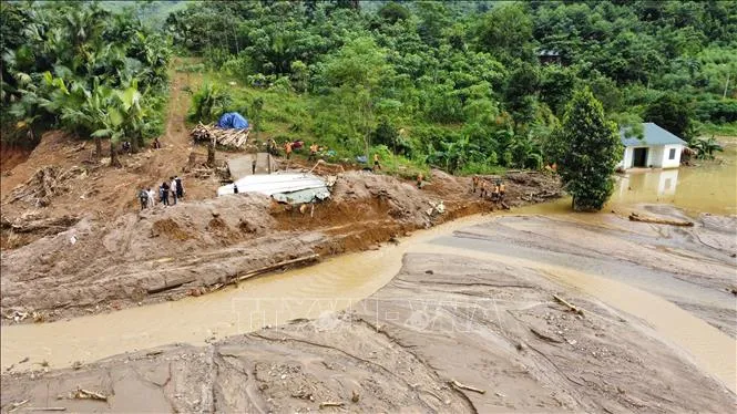 Làng Nủ hoang tàn sau lũ dữ - Ảnh 2. Làng Nủ hoang tàn sau lũ dữ - Ảnh 2.