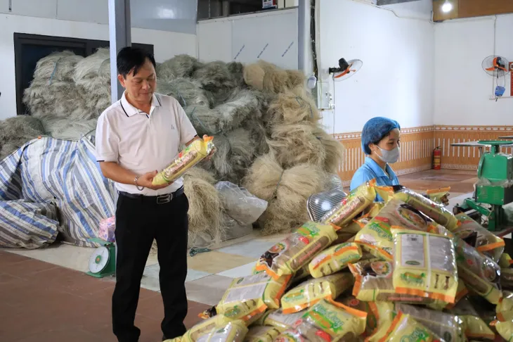 Lưu giữ hương vị miến làng So - Ảnh 4. Lưu giữ hương vị miến làng So - Ảnh 4.