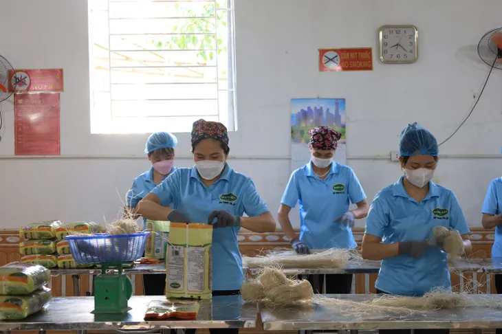Lưu giữ hương vị miến làng So - Ảnh 6. Lưu giữ hương vị miến làng So - Ảnh 6.