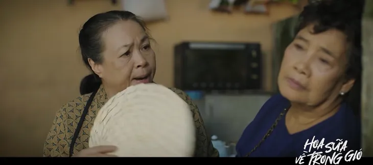 Hoa sữa về trong gió - Tập 15: Cô Xoài giúp Trang đuổi khéo Khánh - Ảnh 4. Hoa sữa về trong gió - Tập 15: Cô Xoài giúp Trang đuổi khéo Khánh - Ảnh 4.
