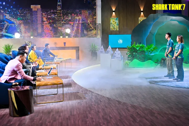 Shark Tank: Tour leo núi giá bình dân khiến 5 cá mập cùng ra deal - Ảnh 2. Shark Tank: Tour leo núi giá bình dân khiến 5 cá mập cùng ra deal - Ảnh 2.