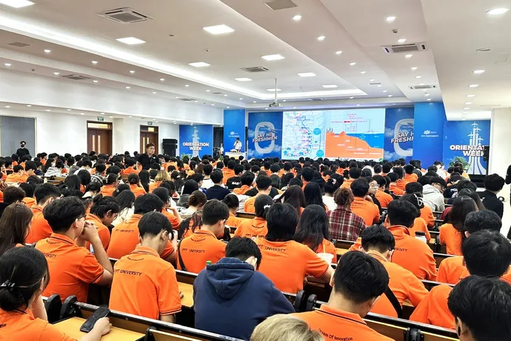 Bồi đắp tình yêu biển, đảo cho thế hệ trẻ - Ảnh 1. Bồi đắp tình yêu biển, đảo cho thế hệ trẻ - Ảnh 1.