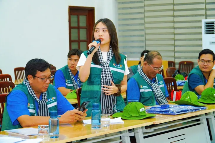 Tuổi trẻ TP Hồ Chí Minh lên đường hỗ trợ người dân sau bão lũ - Ảnh 4. Tuổi trẻ TP Hồ Chí Minh lên đường hỗ trợ người dân sau bão lũ - Ảnh 4.